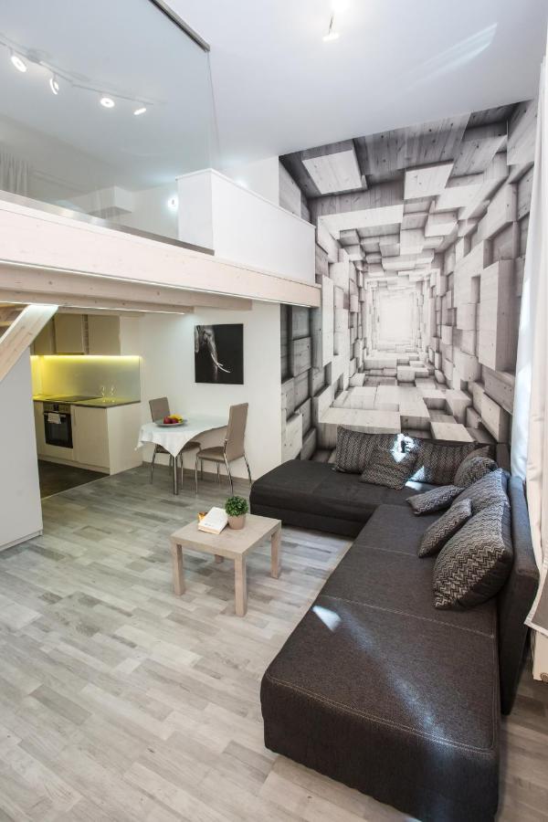 Aradi Apartment บูดาเปสต์ ภายนอก รูปภาพ