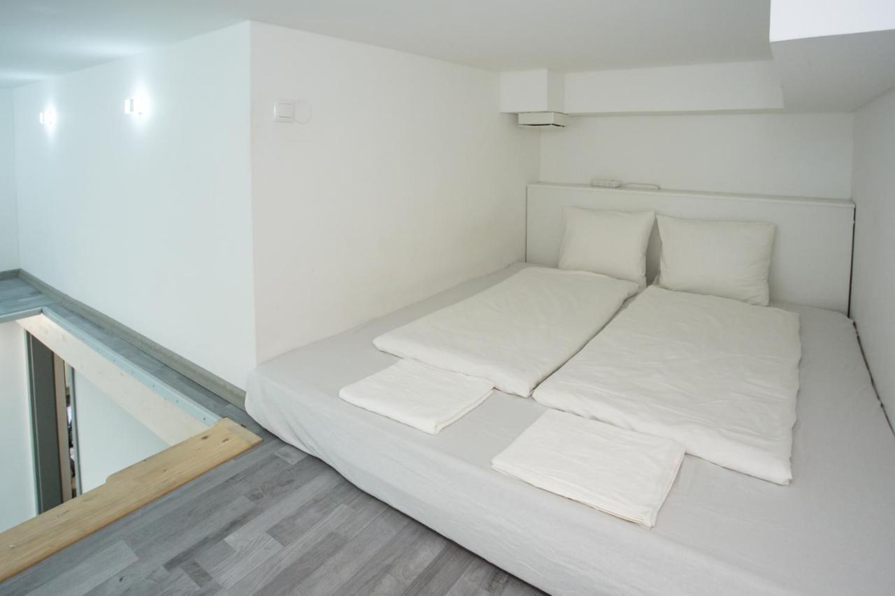 Aradi Apartment บูดาเปสต์ ภายนอก รูปภาพ