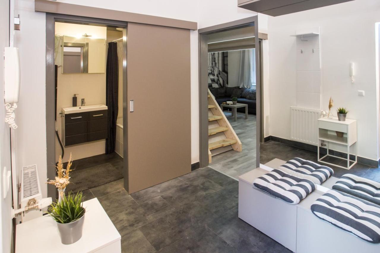 Aradi Apartment บูดาเปสต์ ภายนอก รูปภาพ
