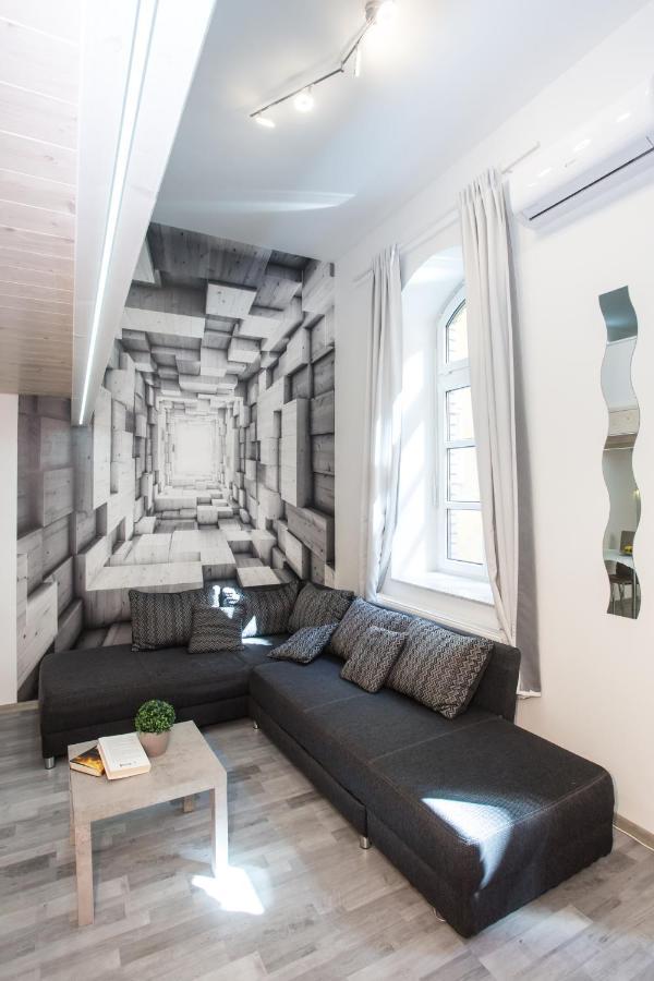 Aradi Apartment บูดาเปสต์ ภายนอก รูปภาพ