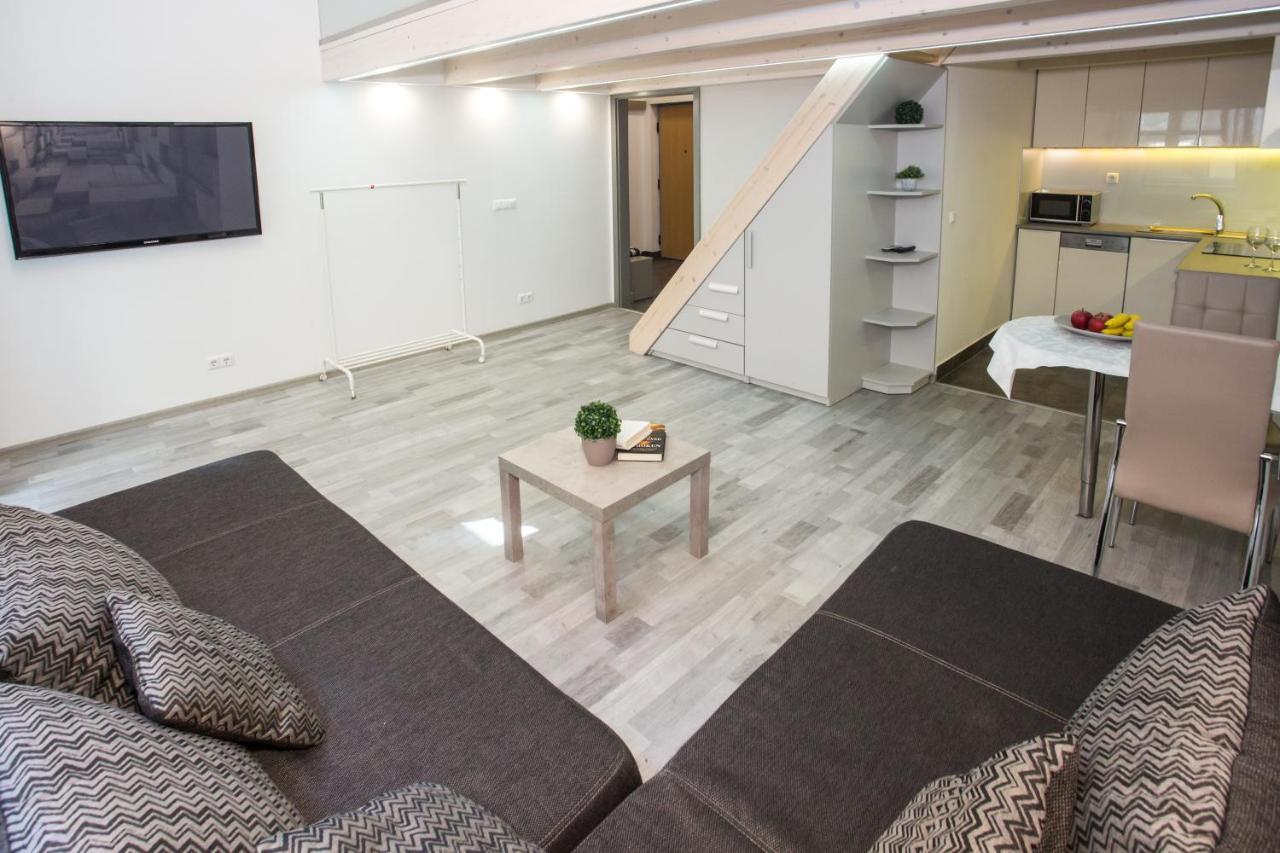 Aradi Apartment บูดาเปสต์ ภายนอก รูปภาพ